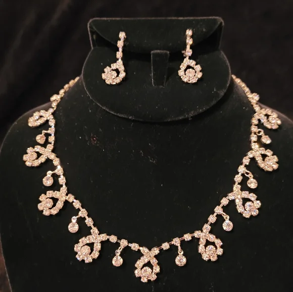 Jim Ball Pagent Jewelry - Picture 3 of 5